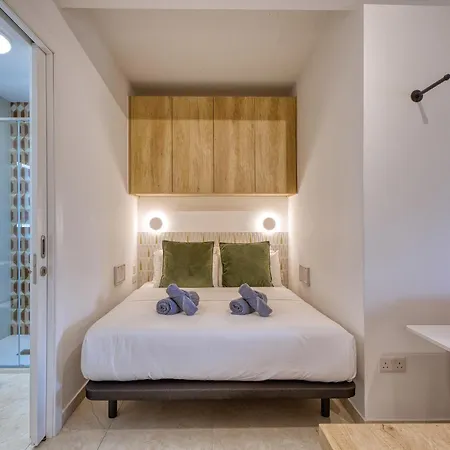 Stylish And Modern Near Valletta Fcav1-2 * フロリアーナ
