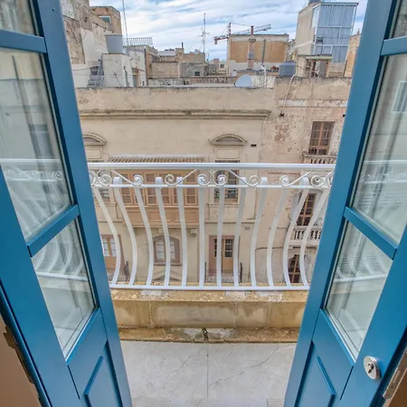 Stylish And Modern Near Valletta Fcav1-2